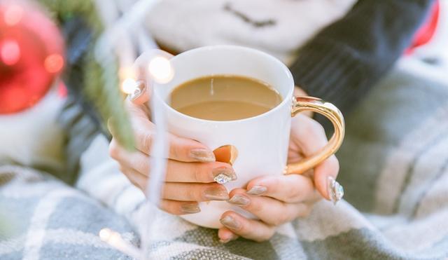 最新奶茶梗,最新奶茶梗，风靡时代的饮品潮流背景与影响